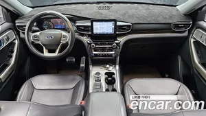 Ford Explorer, 2023 — миниатюра 10