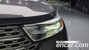 Ford Explorer, 2023 — миниатюра 8