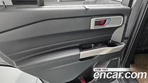 Ford Explorer, 2023 — миниатюра 15