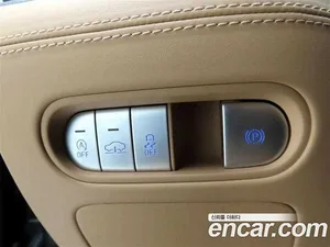 Genesis G90, 2023 — миниатюра 11