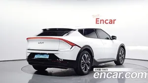 Kia EV6, 2023 — миниатюра 2