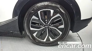 Kia EV6, 2023 — миниатюра 7