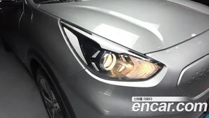 Kia Niro, 2021 — миниатюра 8