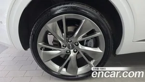 Genesis GV70, 2023 — миниатюра 5