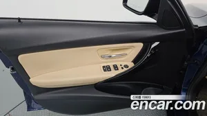 BMW 3-Series, 2018 — миниатюра 14