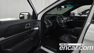 Ford Explorer, 2017 — миниатюра 10