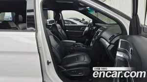 Ford Explorer, 2017 — миниатюра 11