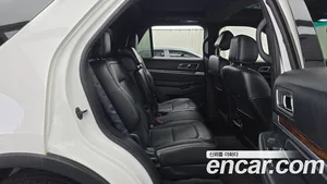 Ford Explorer, 2017 — миниатюра 12