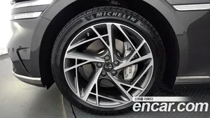 Genesis G90, 2022 — миниатюра 5
