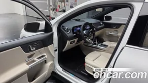 Mercedes-Benz EQA, 2025 — миниатюра 10