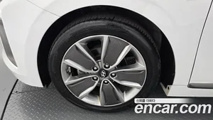 Hyundai Ioniq, 2016 — миниатюра 5