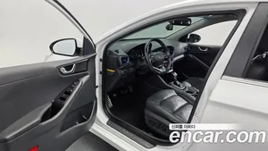 Hyundai Ioniq, 2016 — миниатюра 13