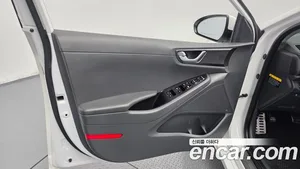 Hyundai Ioniq, 2016 — миниатюра 14