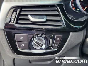 BMW 5-Series, 2017 — миниатюра 16