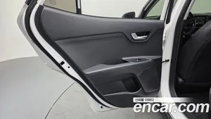 Kia Stonic, 2017 — миниатюра 15