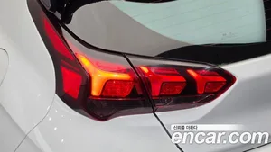 Hyundai Veloster, 2018 — миниатюра 9