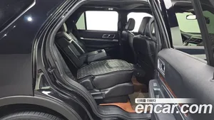 Ford Explorer, 2018 — миниатюра 17