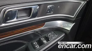 Ford Explorer, 2018 — миниатюра 28