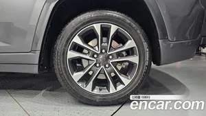 Jeep Cherokee, 2023 — миниатюра 7