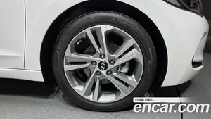 Hyundai Avante, 2018 — миниатюра 5