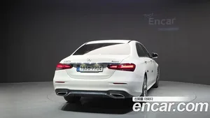 Mercedes-Benz E-Class, 2023 — миниатюра 4