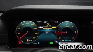 Mercedes-Benz E-Class, 2023 — миниатюра 11