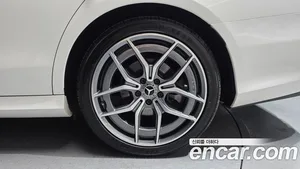 Mercedes-Benz E-Class, 2023 — миниатюра 7