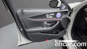 Mercedes-Benz E-Class, 2023 — миниатюра 14