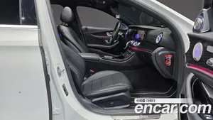 Mercedes-Benz E-Class, 2023 — миниатюра 16