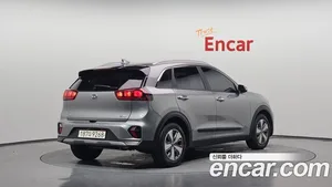 Kia Niro, 2021 — миниатюра 2