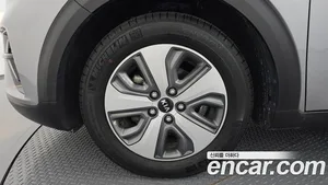 Kia Niro, 2021 — миниатюра 5