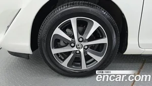 Toyota Prius, 2019 — миниатюра 24