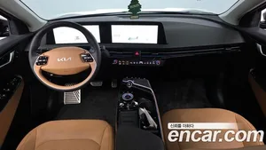 Kia EV6, 2023 — миниатюра 10