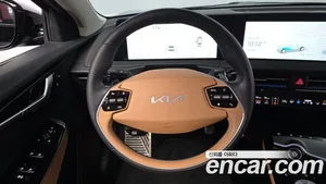 Kia EV6, 2023 — миниатюра 18