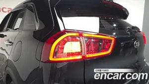 Kia Niro, 2018 — миниатюра 9