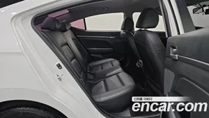 Hyundai Avante, 2017 — миниатюра 16