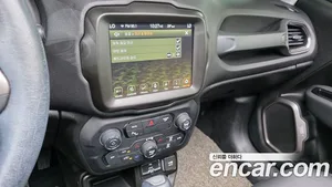 Jeep Renegade, 2021 — миниатюра 21