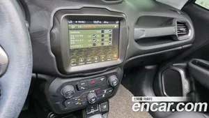 Jeep Renegade, 2021 — миниатюра 22