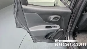 Jeep Renegade, 2021 — миниатюра 14