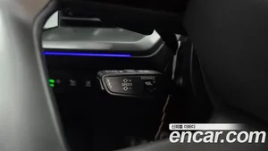 Audi Q4 e-tron, 2023 — миниатюра 27