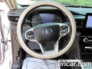 Ford Explorer, 2023 — миниатюра 8