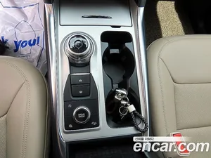 Ford Explorer, 2023 — миниатюра 10