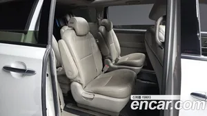 Kia Carnival, 2015 — миниатюра 12