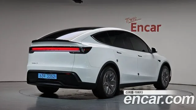 Tesla Model Y, 2026 — фото автомобиля из Кореи