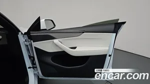Tesla Model Y, 2026 — миниатюра 13