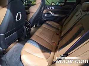 BMW X5M, 2025 — миниатюра 13
