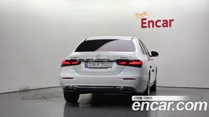 Mercedes-Benz E-Class, 2023 — миниатюра 4