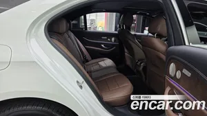 Mercedes-Benz E-Class, 2023 — миниатюра 18