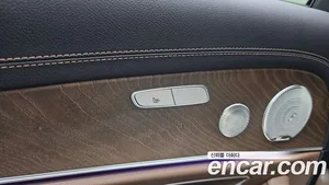 Mercedes-Benz E-Class, 2023 — миниатюра 25