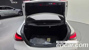 Mercedes-Benz E-Class, 2023 — миниатюра 26